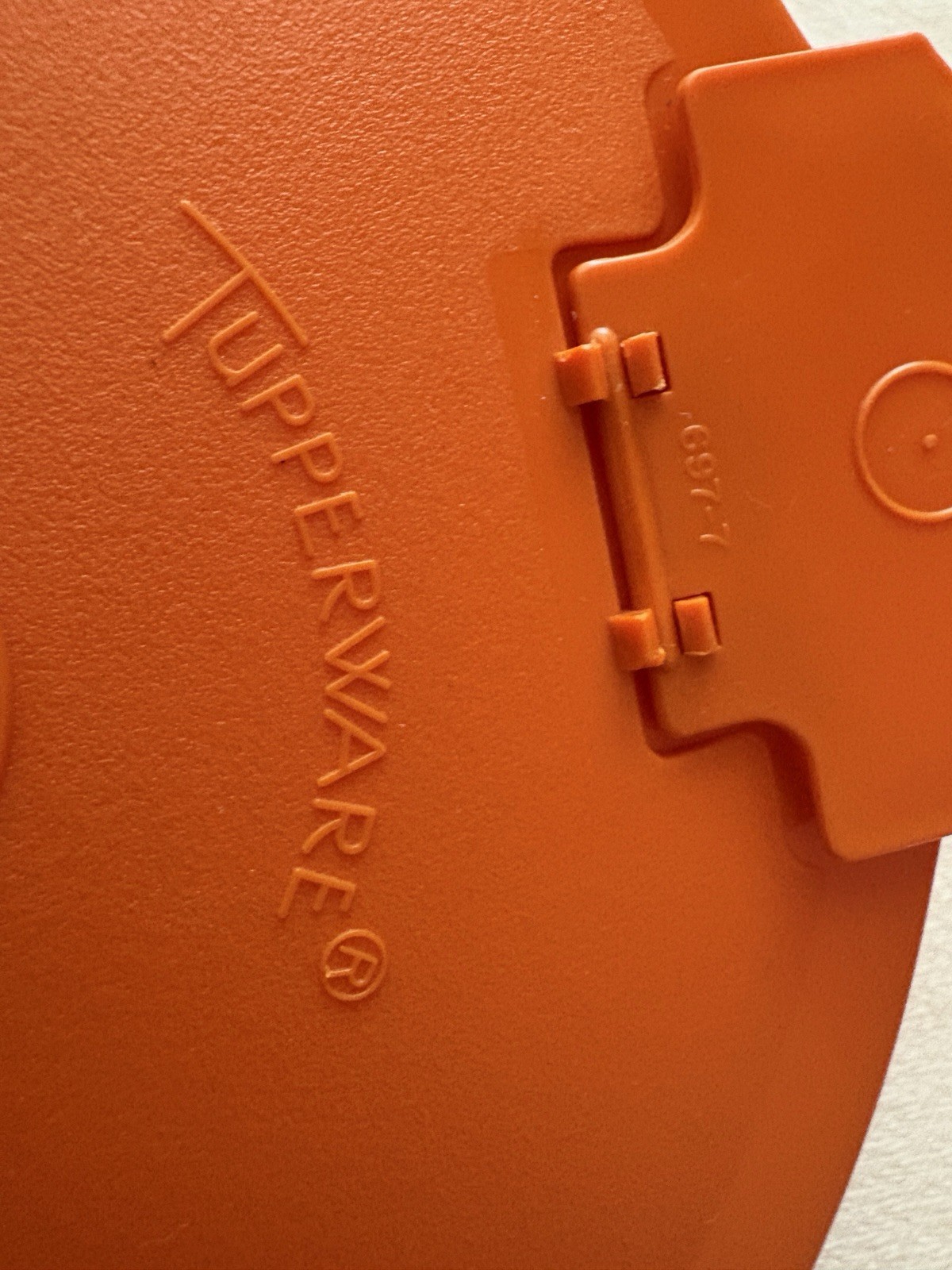 Orange Tupperware 6″ Measuring Bowl Pitcher Lid Flip Pour Spout Replacement