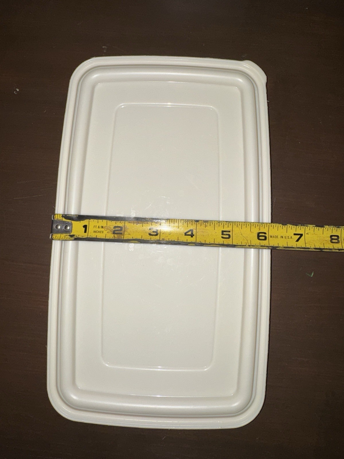 Rubbermaid Servin Saver & Easy To Find Lid #9 Almond Approx 6”x10.5”, See Pics