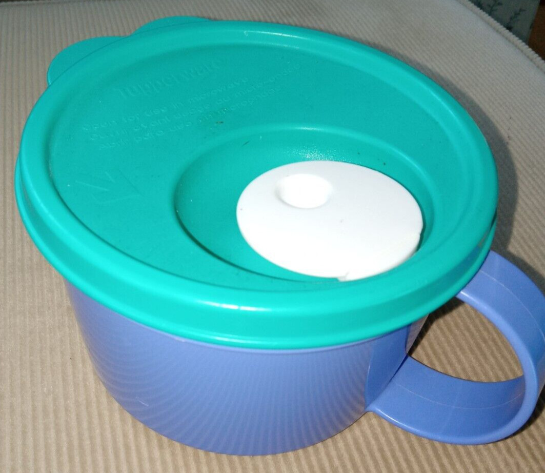 TUPPERWARE Blue Crystalwave 16 Oz Soup Mug #3155 w Aqua/White Vented Seal #3156