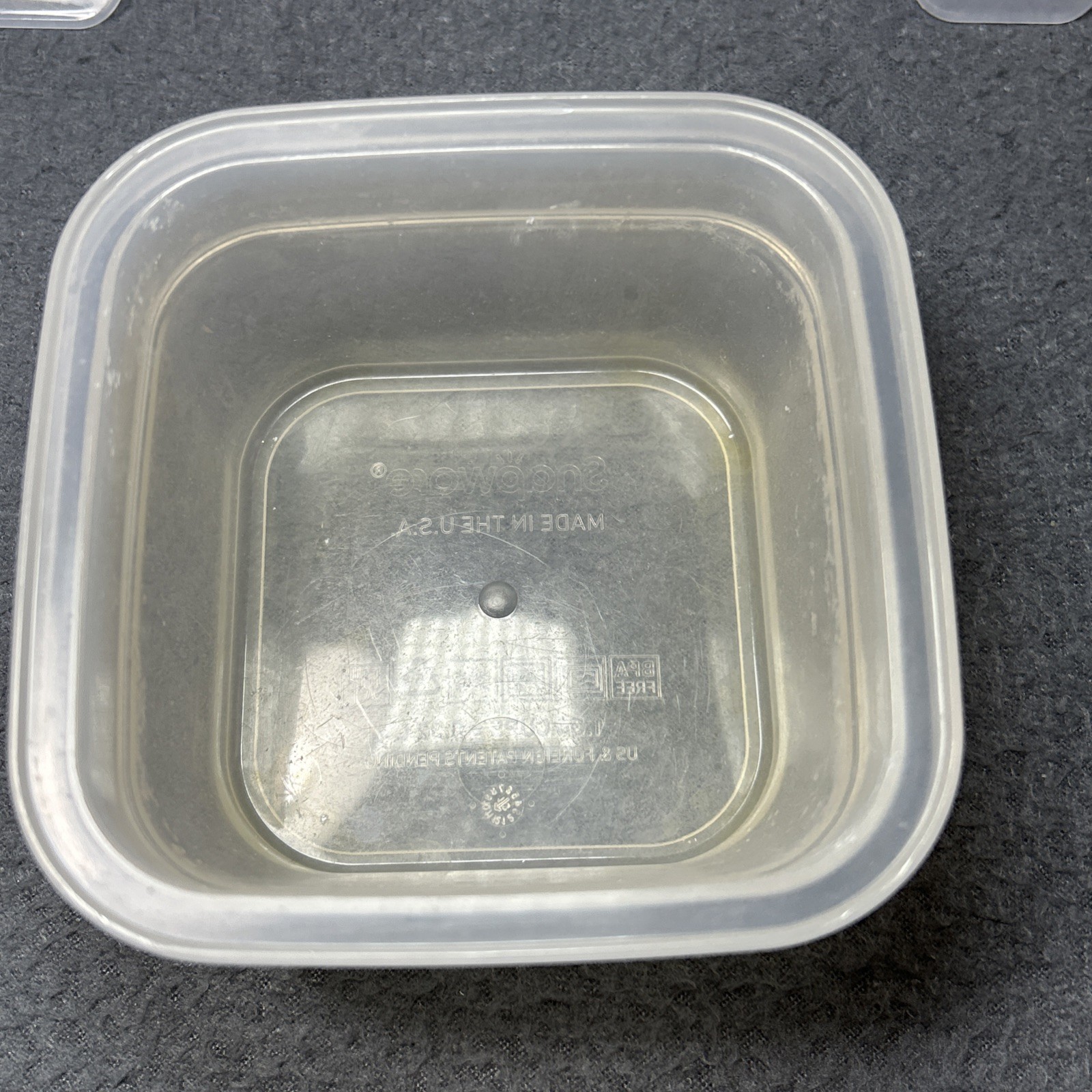 Snapware Small Square Plastic Food Storage Containers Set 1.34 Cups 4″ With Lids