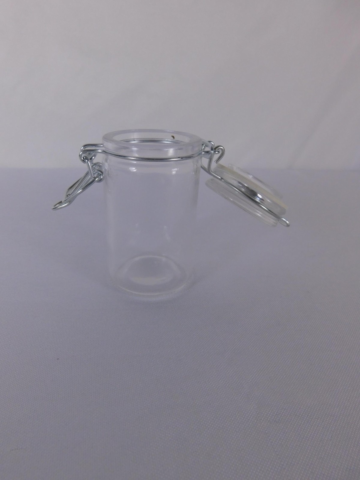 Clear Glass Airtight Storage Jar With Snap Lid 7 Oz Cylinder Reusable Modern