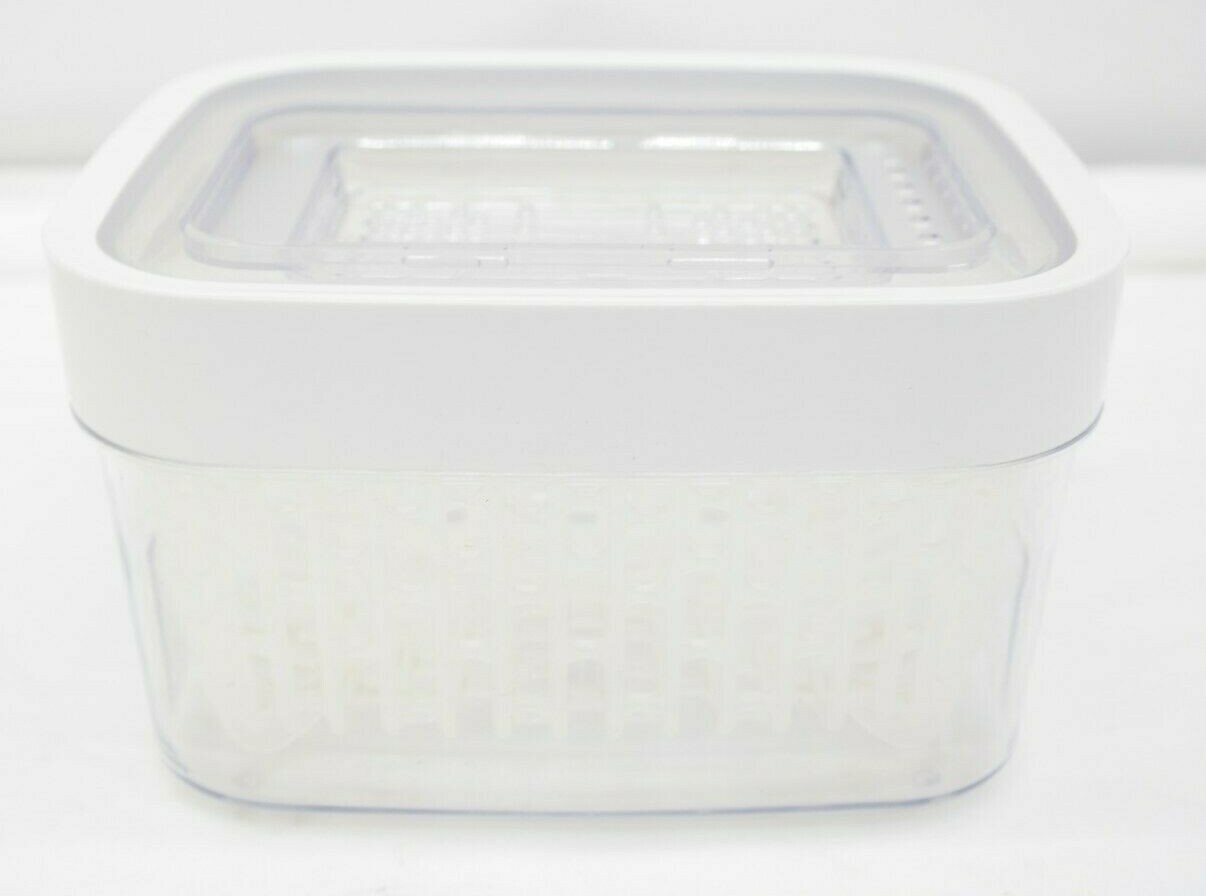 OXO Vegetable Storage Container Food Keeper 1.5L / 1.6 QT Container TF