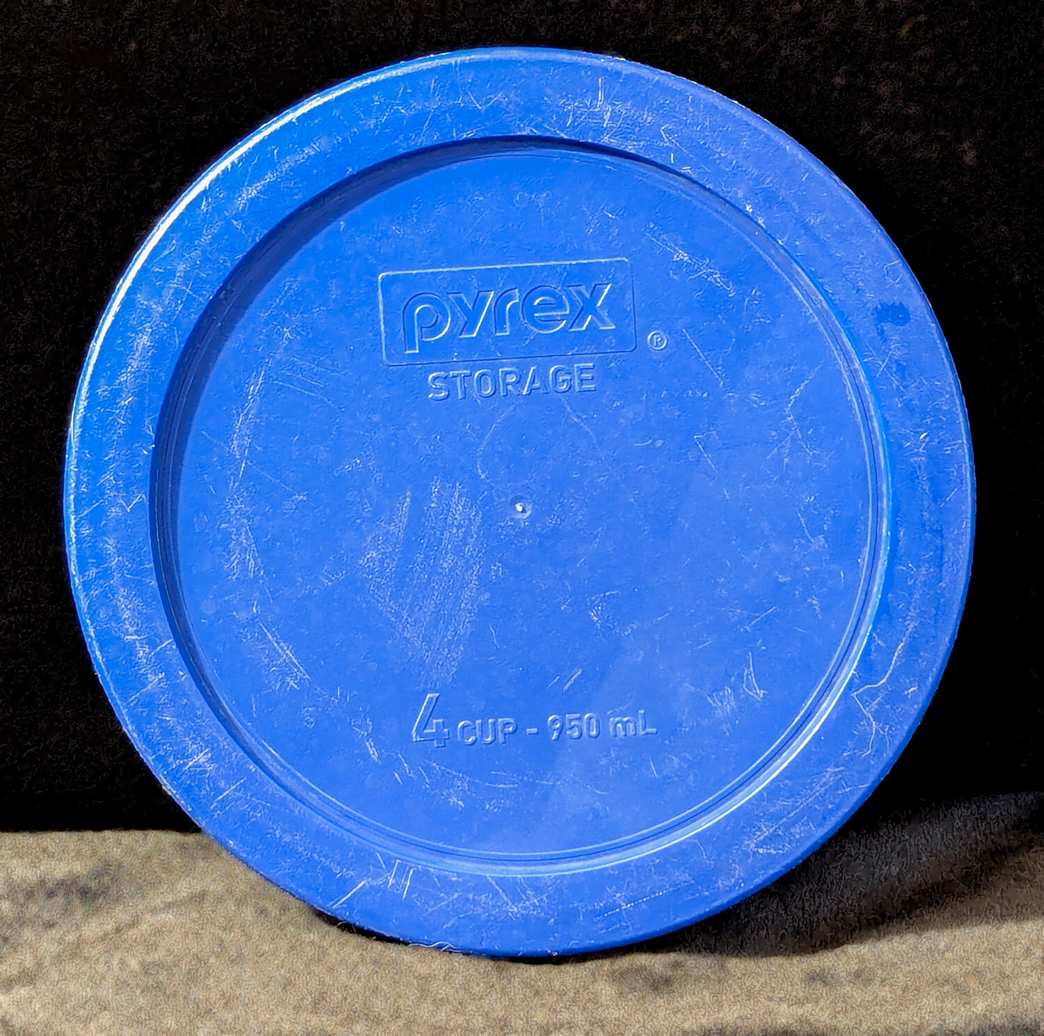Pyrex Plastic Storage Replacement Lid Cover 4 Cup Bright Blue