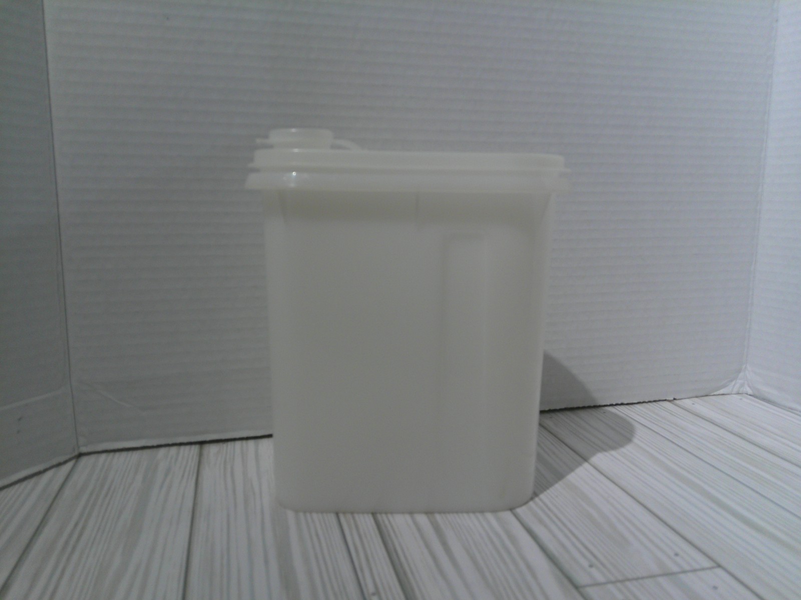Vintage TUPPERWARE Small Clear Pitcher 792-7 Holds 40 Ounces