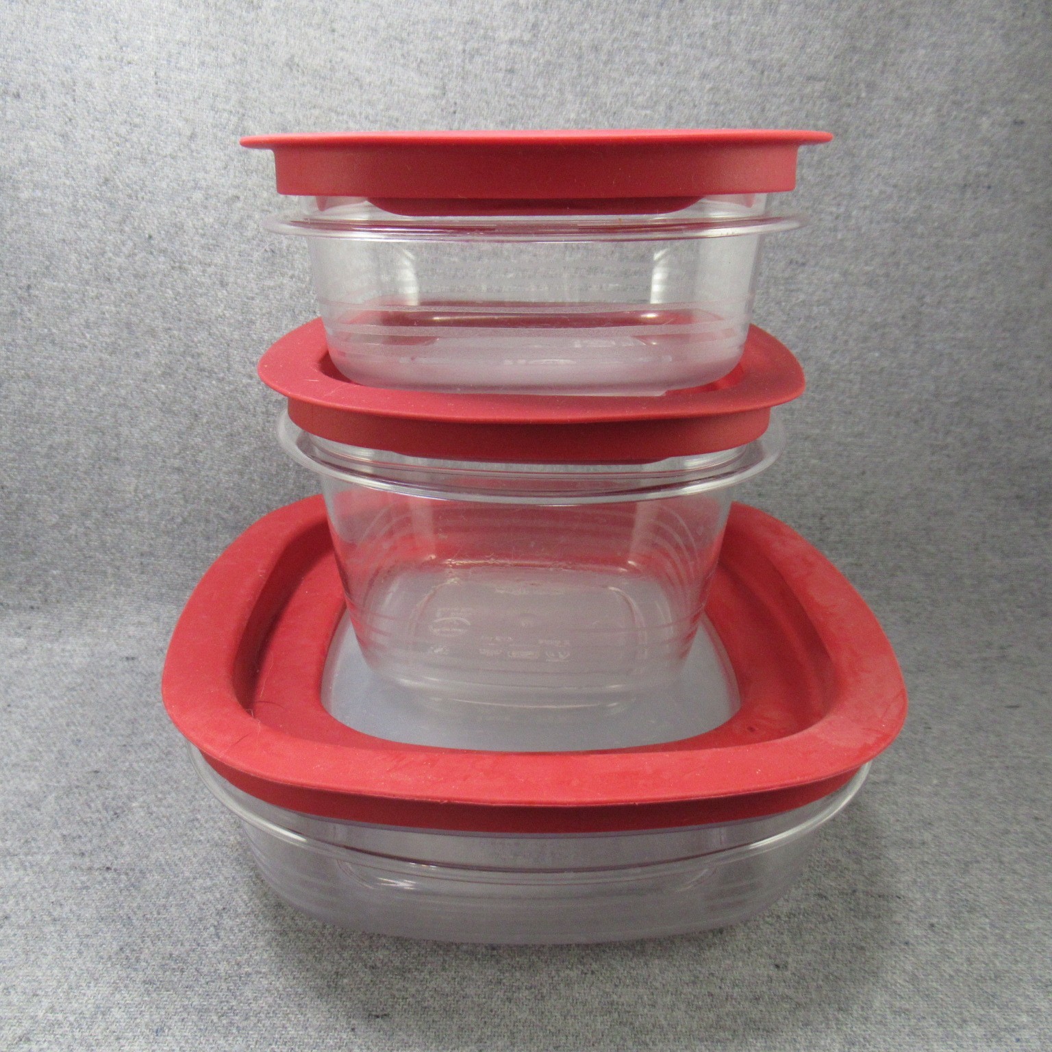 3 Rubbermaid Premier Storage Square Container 3, 2, 1.25 C Stripes Red Lids Lot