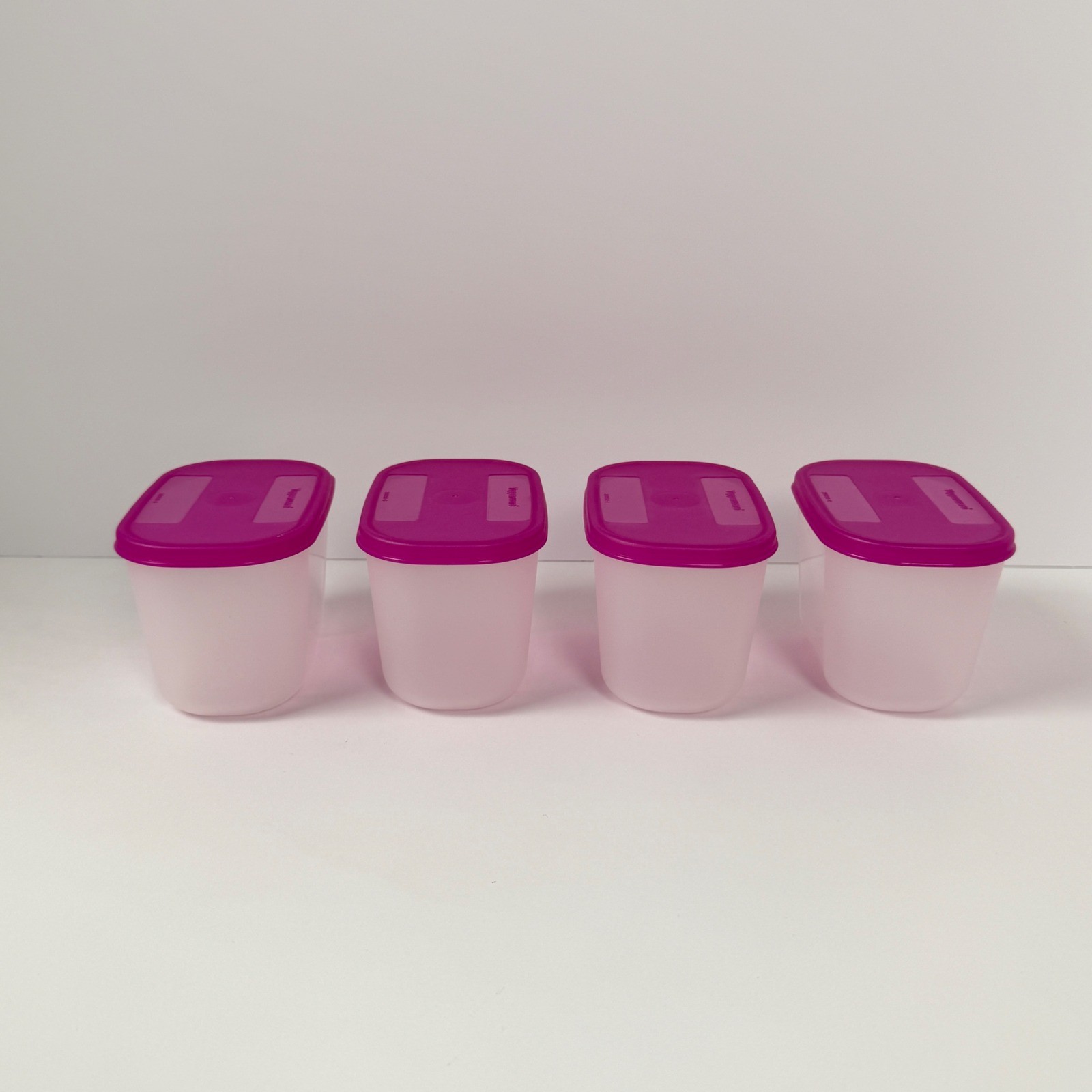 Vintage Tupperware Freezer Mates 1 1/4 Cups Set Of 4 2087A-5