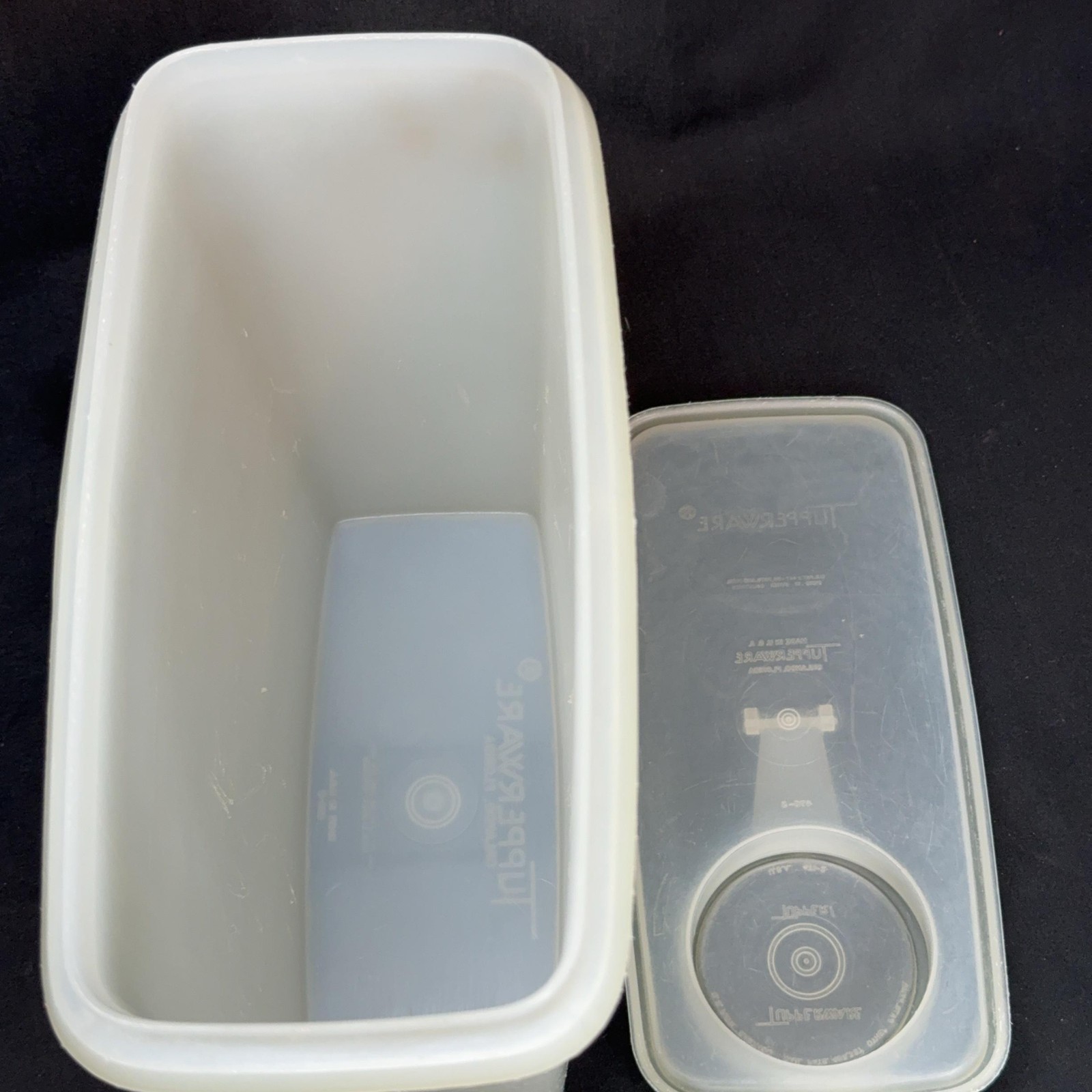 Tupperware Cereal Keeper Container Flip-Top Pour Spout Clear Plastic Storage USA