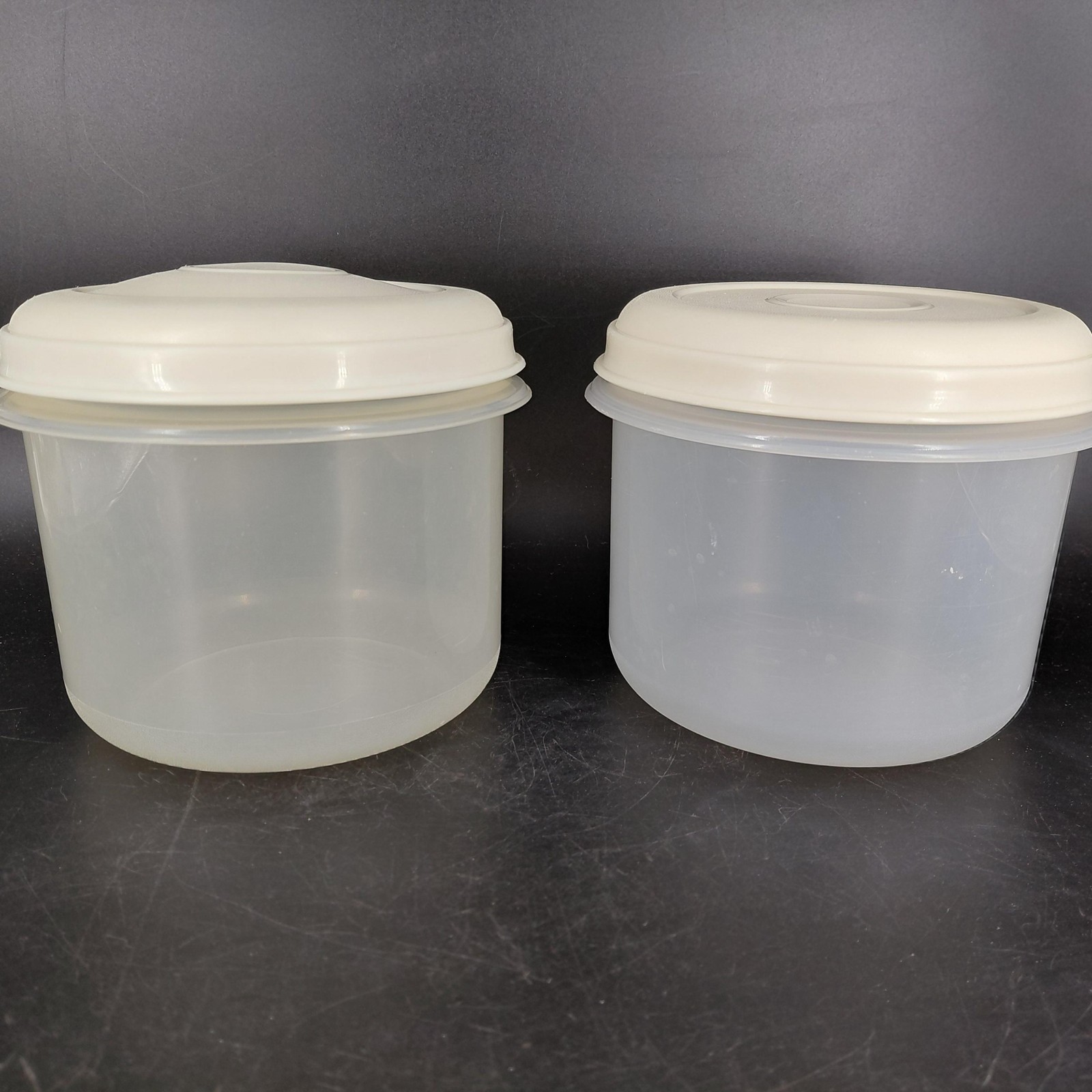Rubbermaid Servin Saver Round Containers Set 3 1.5 Qt Clear Almond #3 #8 Storage