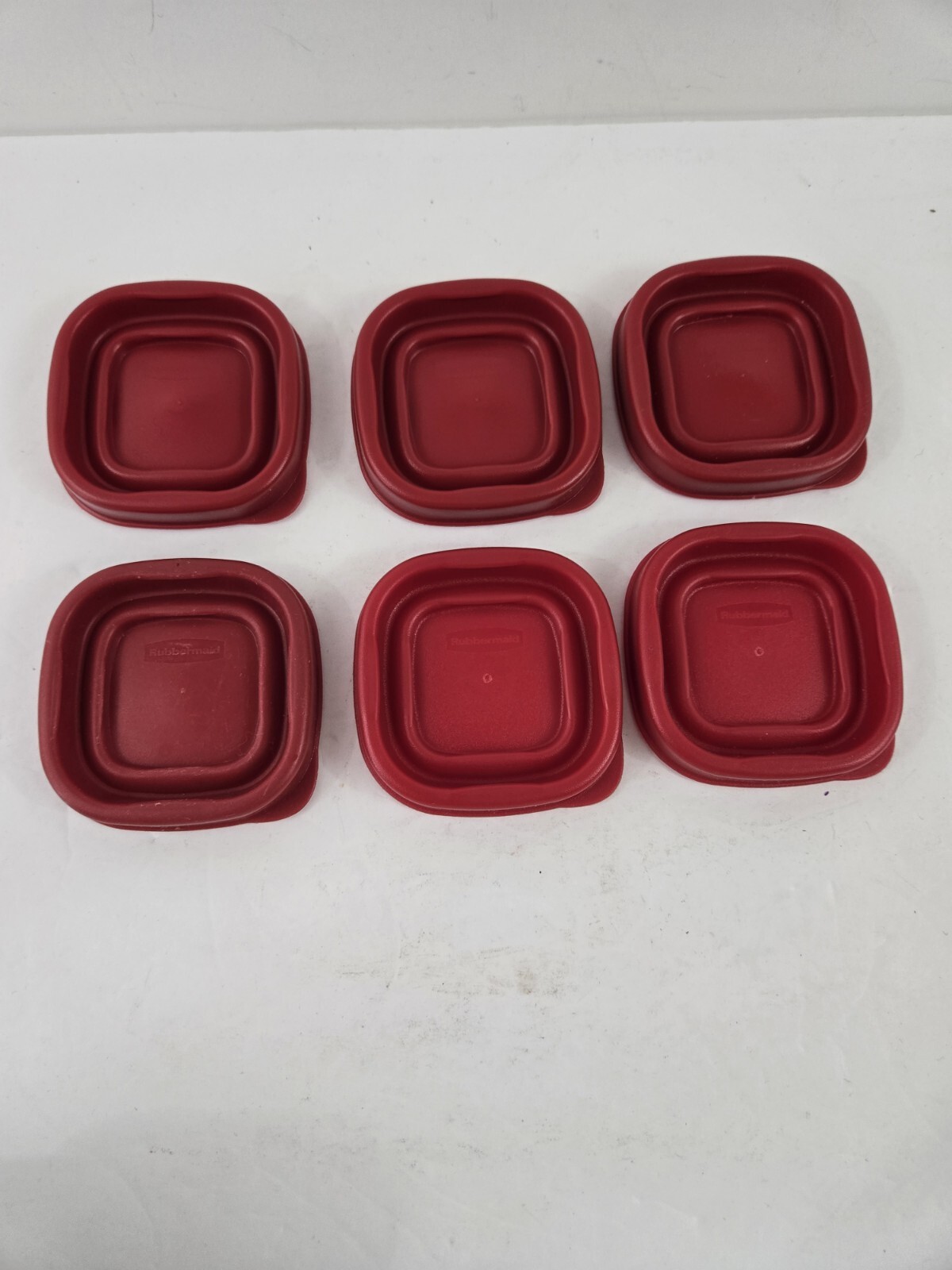 6 Rubbermaid 7J54 Plastic 2″ Snap On Replacement Lids ONLY Red