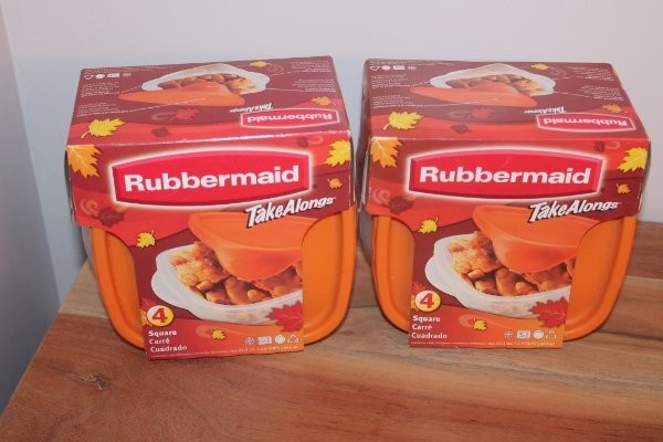 VTG 2 sets NEW Rubbermaid Take Alongs 4 square containers w EZ open Orange lids
