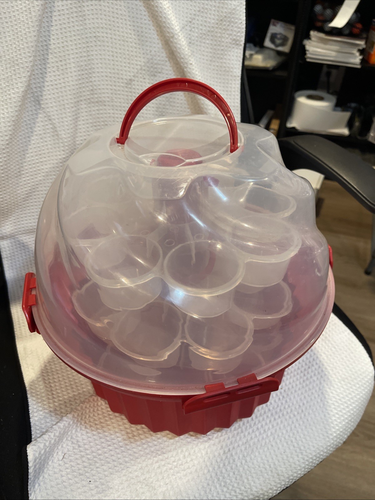 3-Tier Cupcake Carrier Holder wit Lid & Handle for 24 Cupcakes Locking Top
