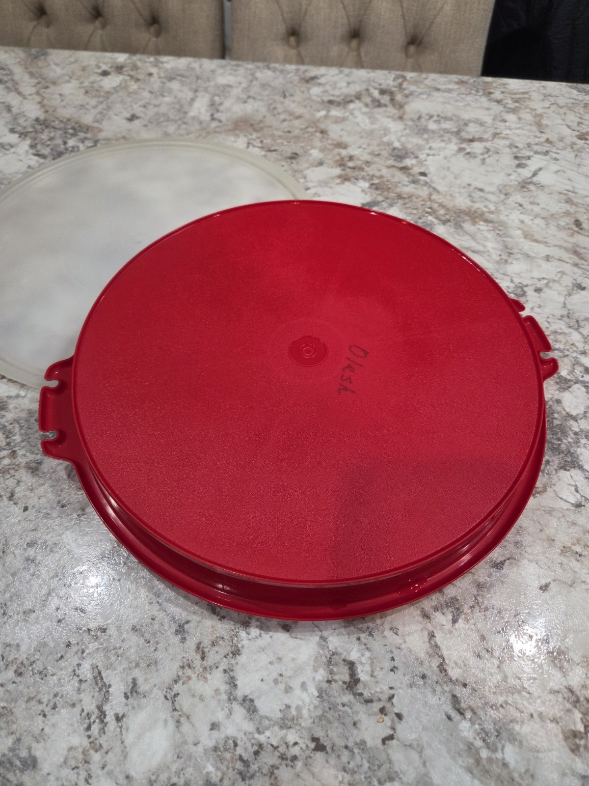 Tupperware Paprika Divided Serving Tray 405-1 with Shear Lid 224-11 Cottagecore