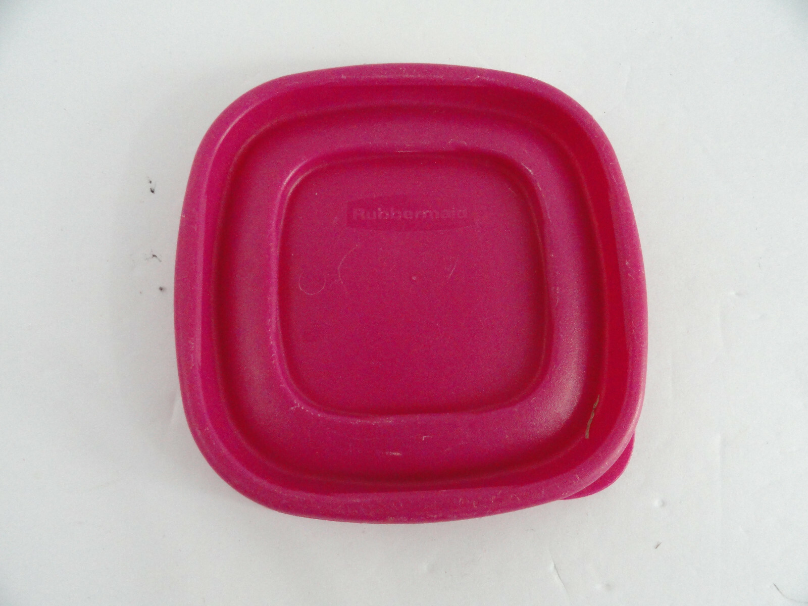 Rubbermaid 7J58 Pink Plastic 4″ Snap On Replacement Lid