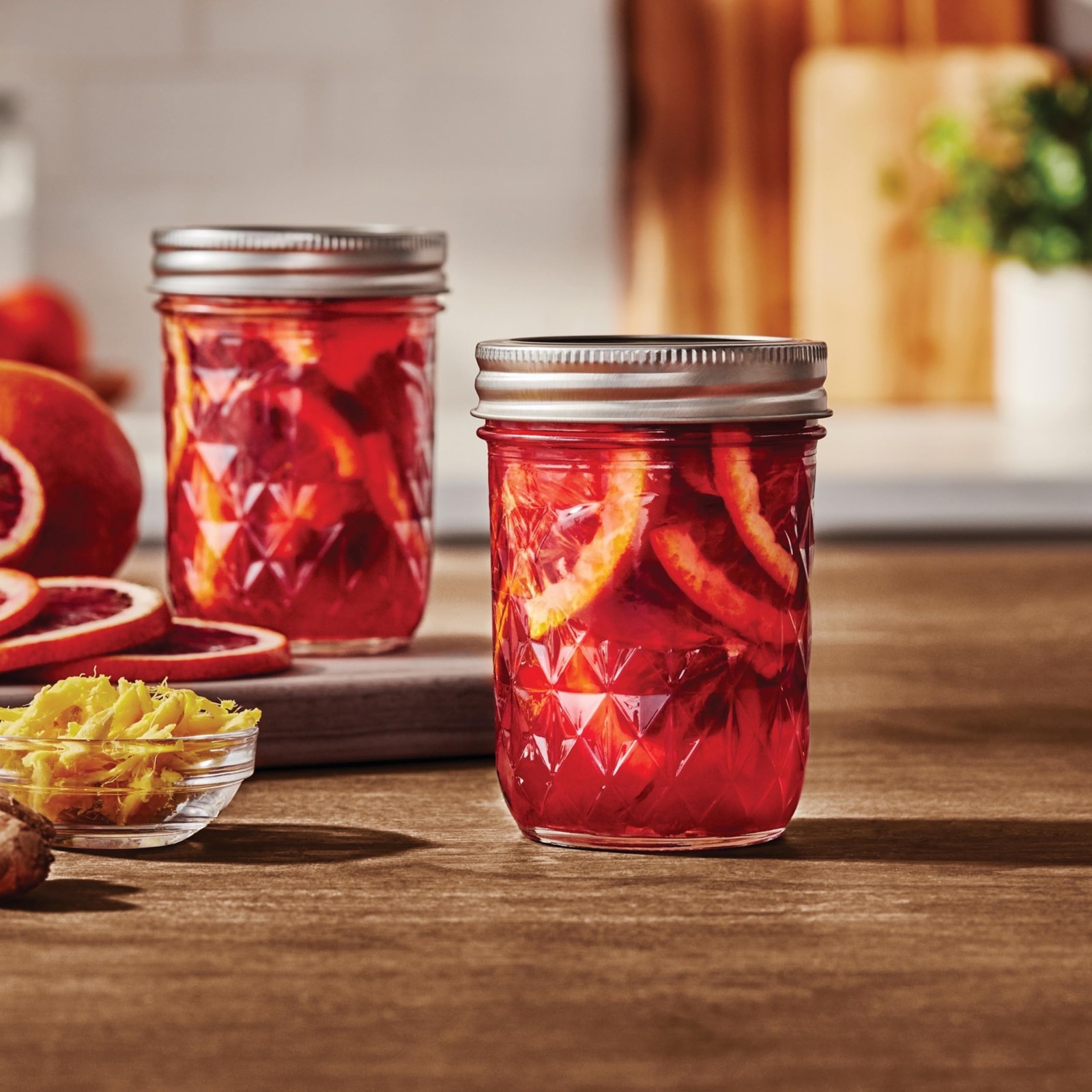 Ball Regular Mouth Quilted Crystal Glass Mason Jars with Lids and Bands, Used…