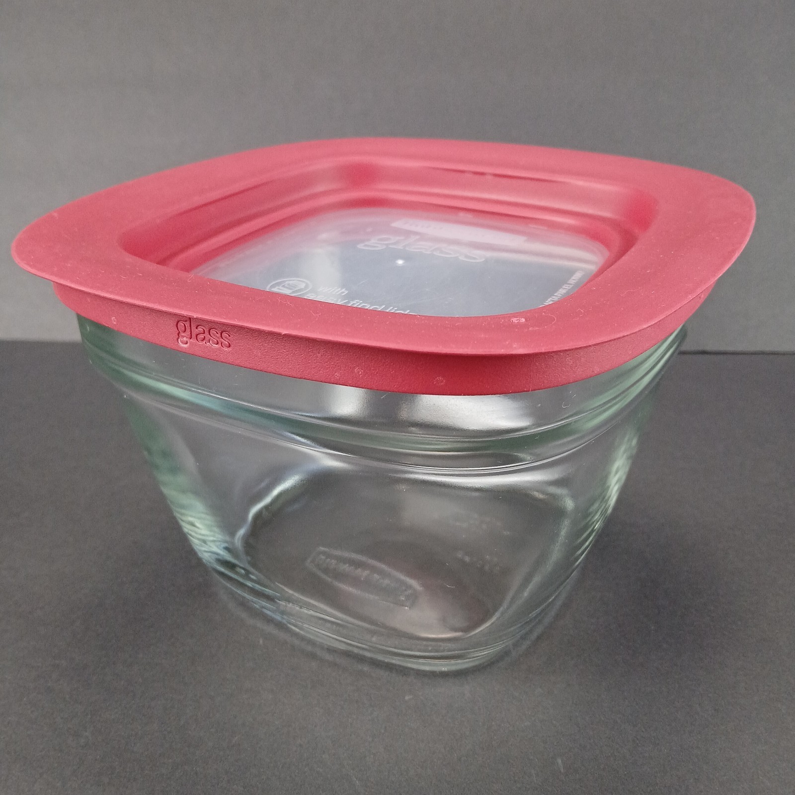 Rubbermaid Glass Storage Container 5.5 Cup with Red Lid 7N64 Kitchen Storage