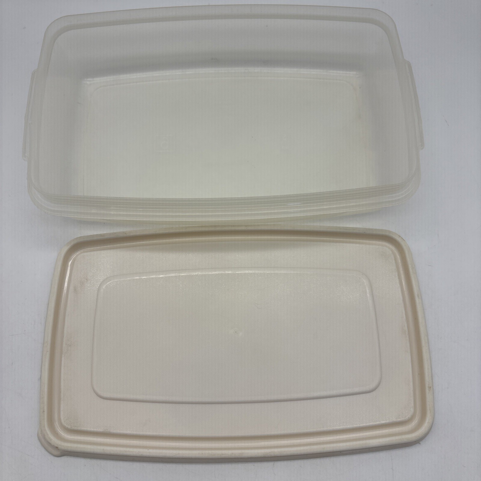 SET OF 12 – VTG. RUBBERMAID SERVIN SAVER – CONTAINERS & LIDS Mult Size Shape