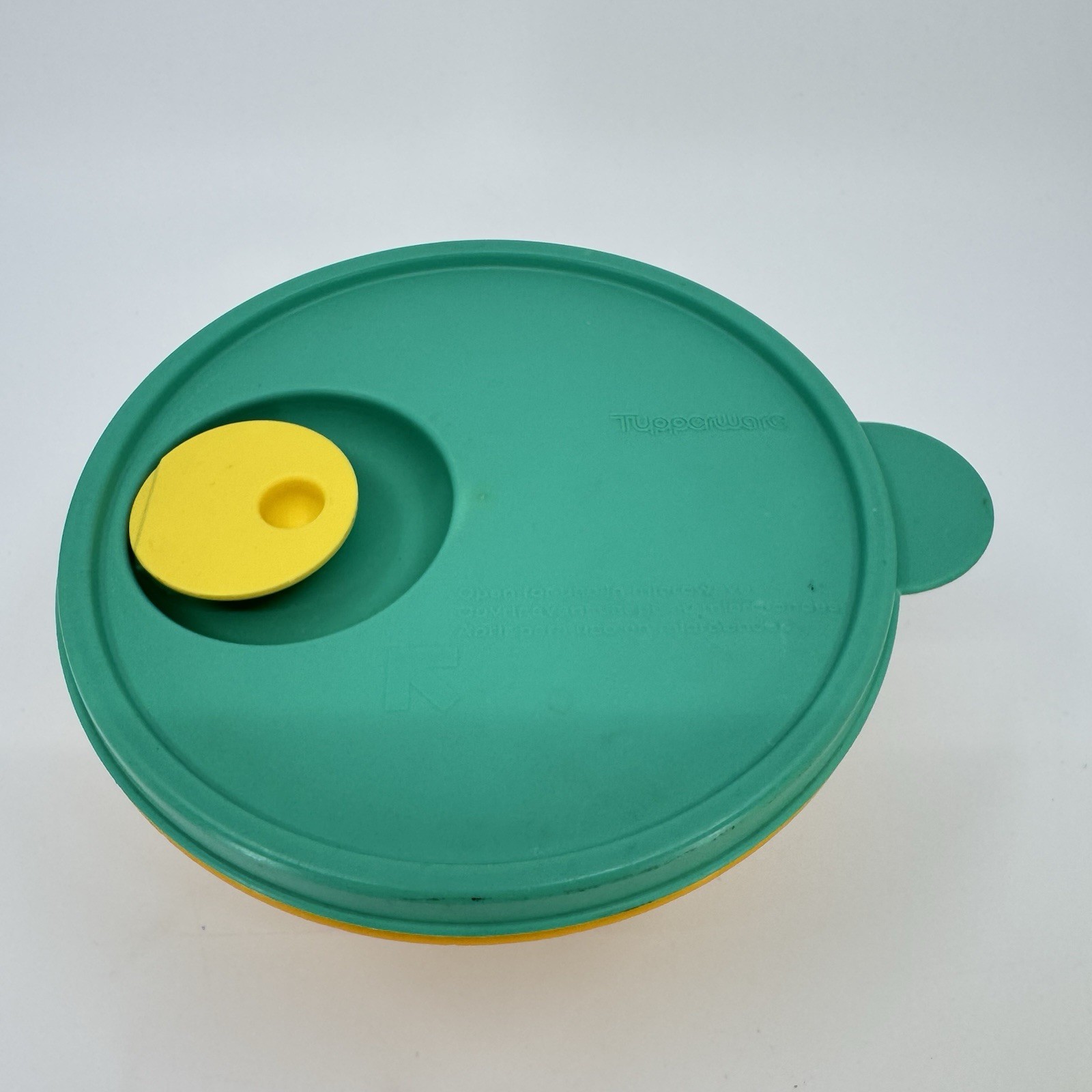 Vintage Tupperware Yellow 6 Inch Bowl #234-19 & Crystalwave Vent Lid 2648-A