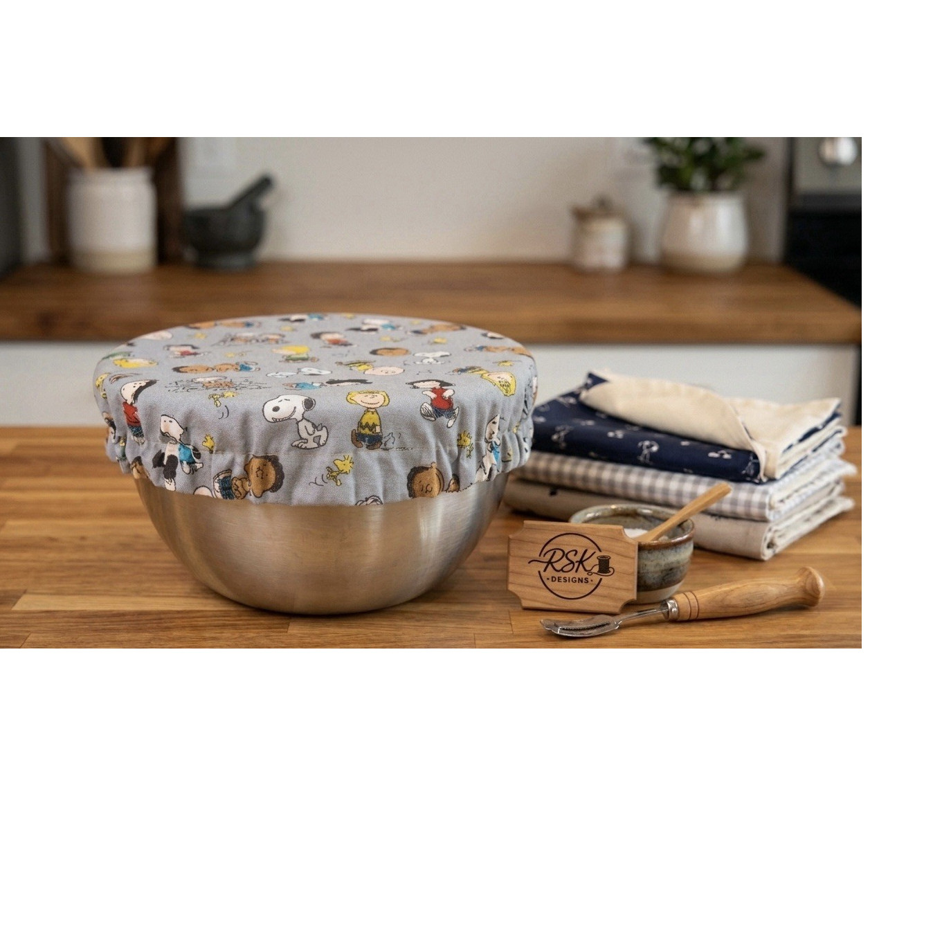 Snoopy/Peanuts Cartoon Bowl cover, 100% Cotton, Elastic Lid, Gray set of 3