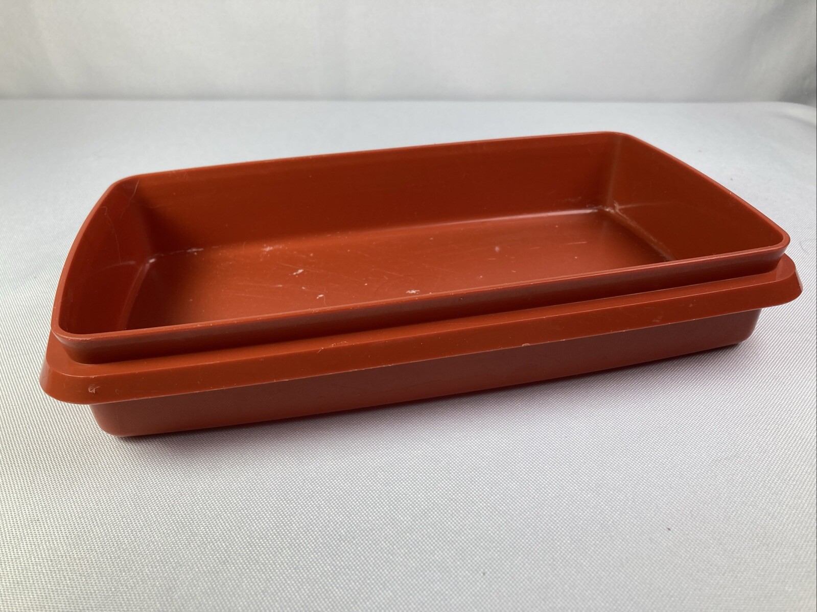 Tupperware 816-14 Deli Keeper Cold Cuts Sliced Meat Storage Paprika *No Lid*