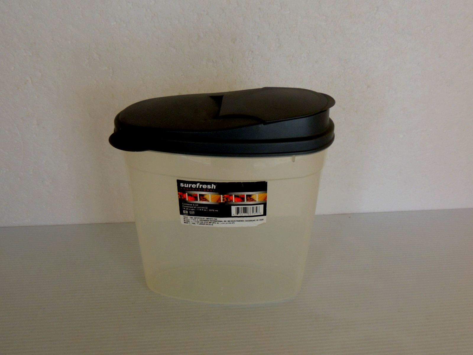 Surefresh Container and Lid tall 14.5 cups clear with grey lid