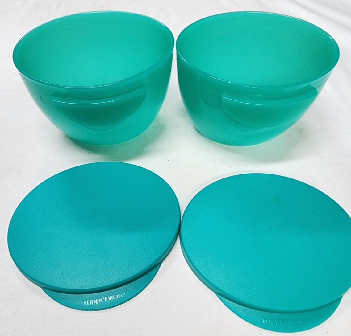 Tupperware 5.6L/1.5 gal Chip N Dip Bowl Set Turquoise 6pc Bowl Set EUC!