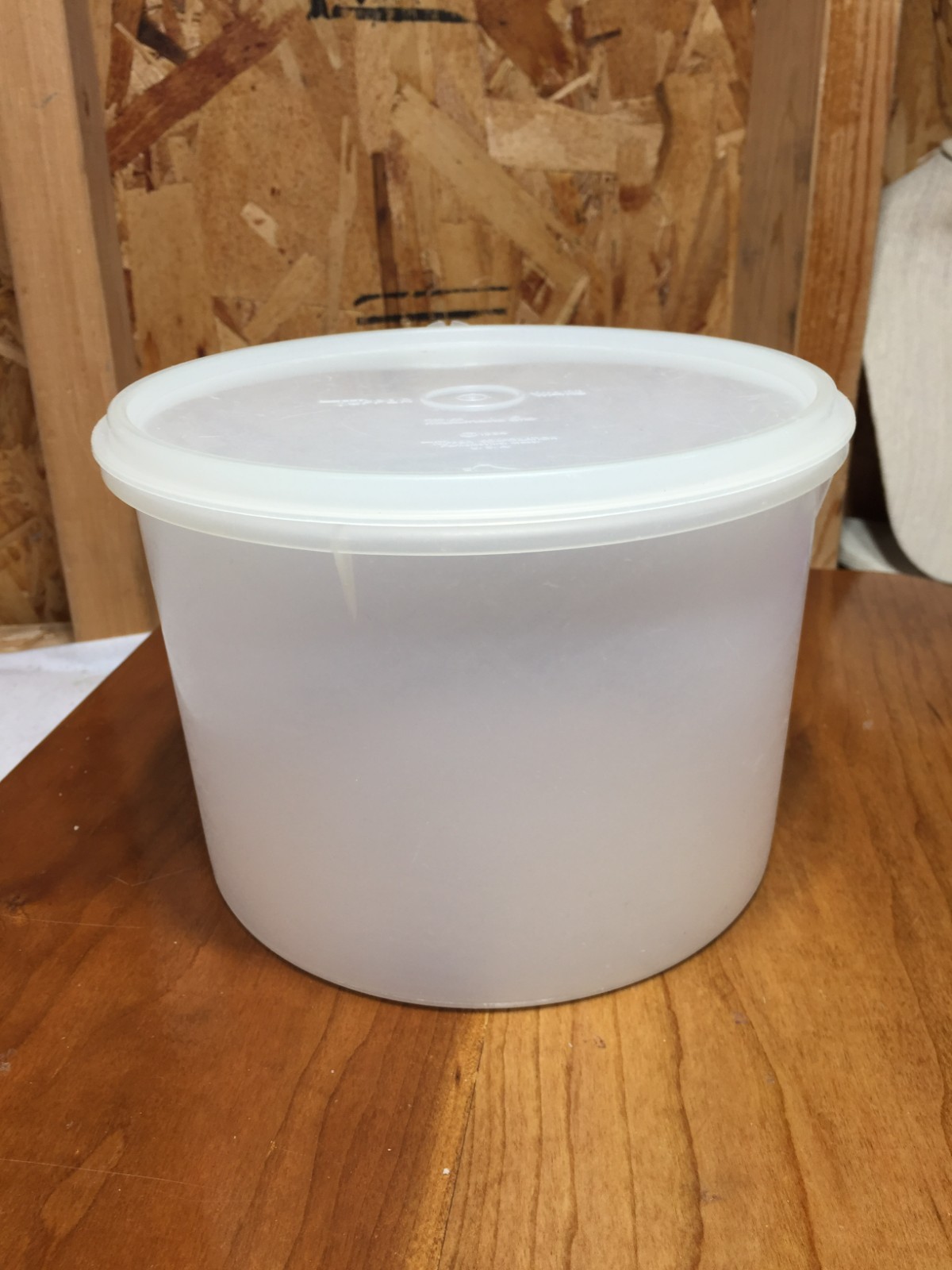 VTG Tupperware Canister Clear 265-6 With Clear Lid 228-3