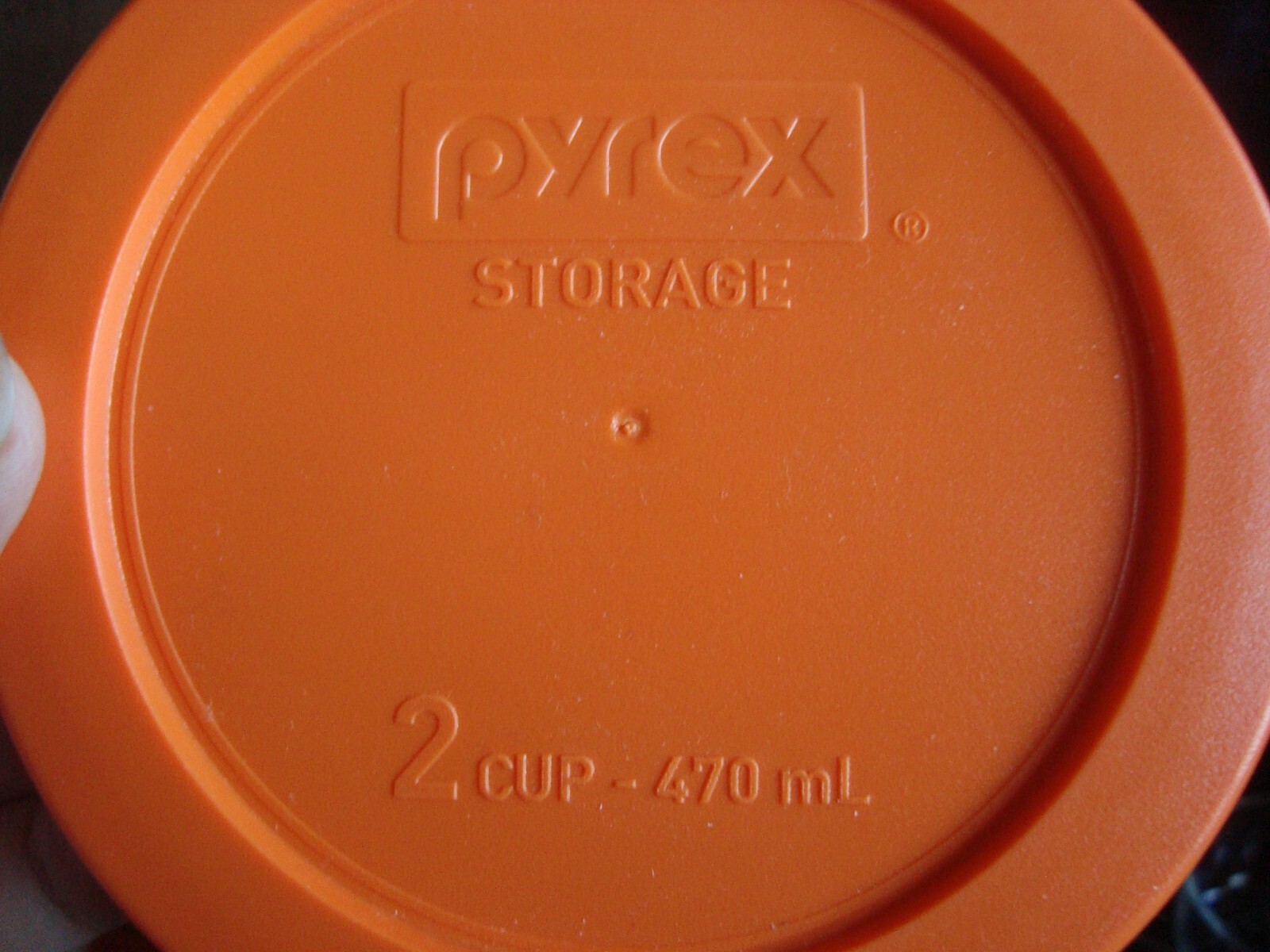 Two 2 cup 470ml PYREX Storage Bowls w/Lids Item# 7200A