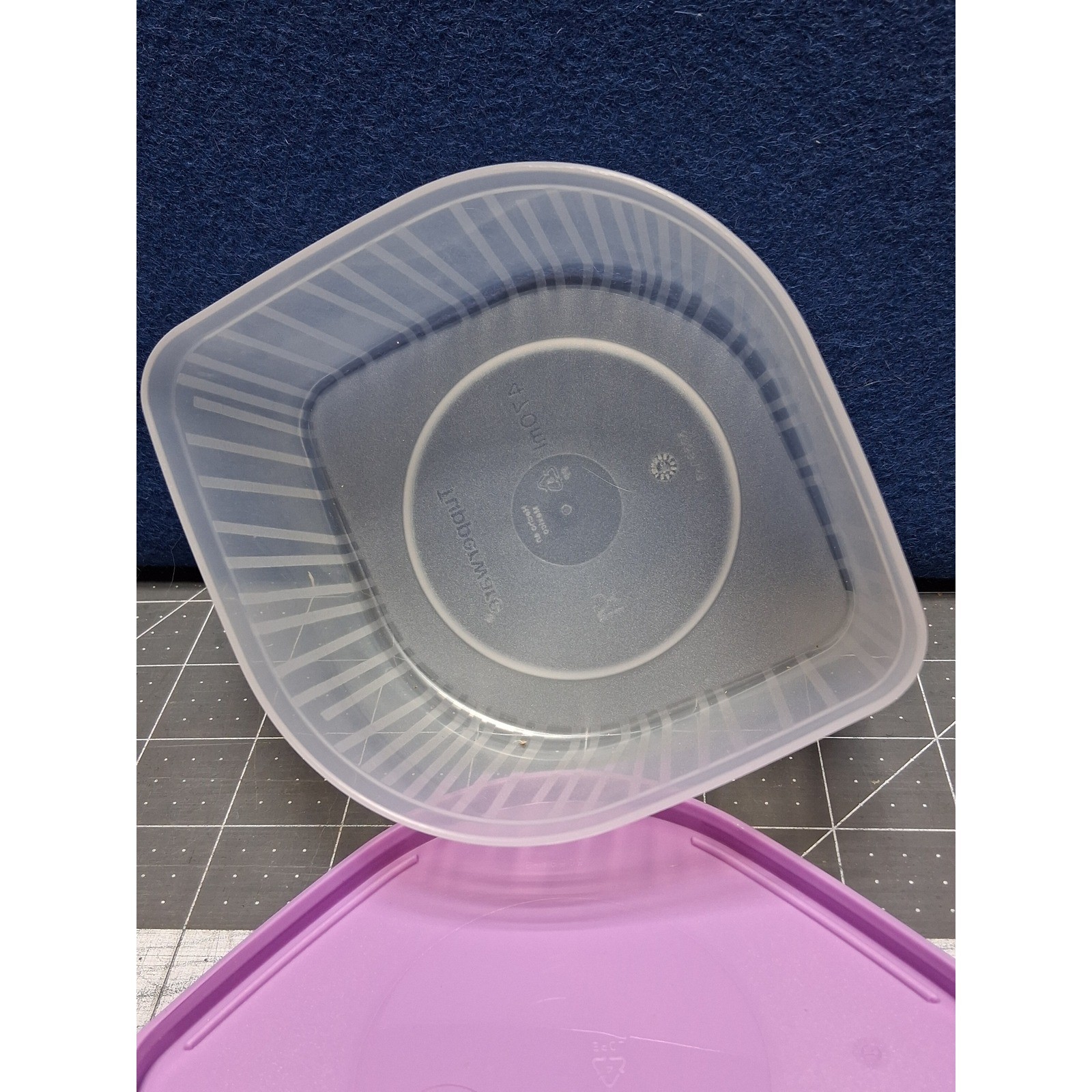 Tupperware Storage Container Lavender Purple 470ml Striped 5056A 6 Mexico