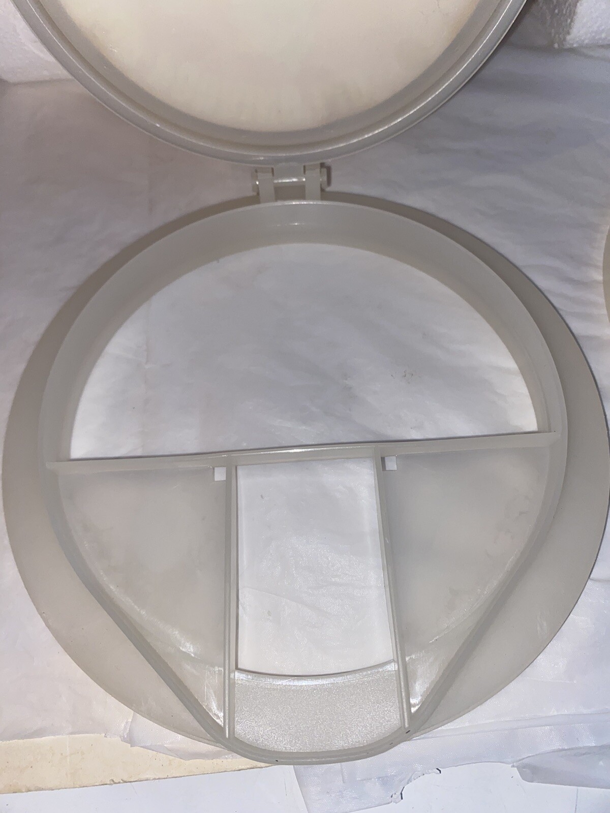 2 vintage Aqua-tainer plastic Flip top pouring lids for gallon cans easy pour