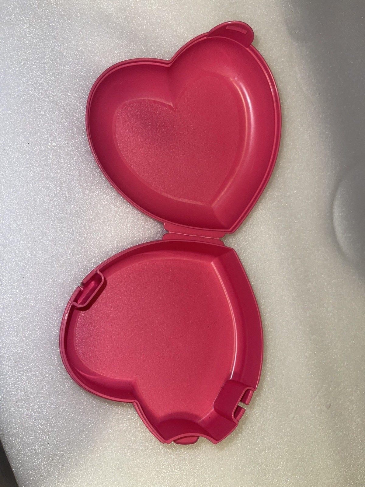 Tupperware Heart Shaped Storage Container Box Bright Pink – Love What You Do!