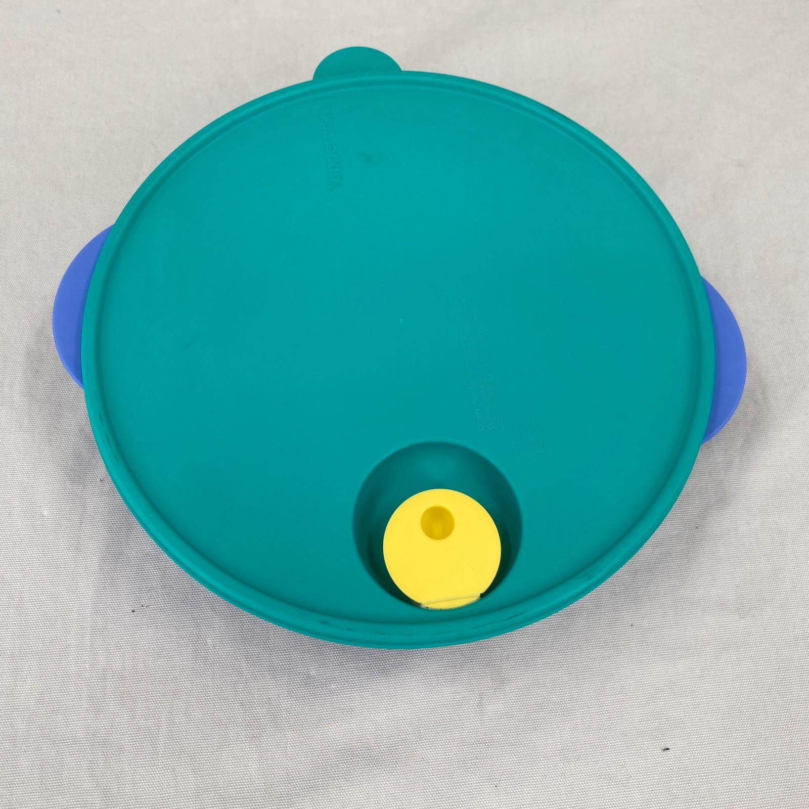 Tupperware Crystalwave Large Divided Dish Green Blue 3284A-1 Vintage