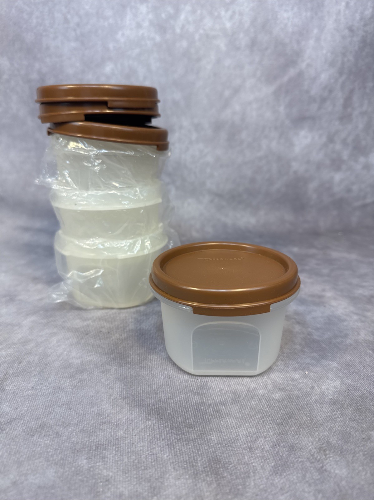 Tupperware Modular Mates Round #1 Set of 4 Containers #1605 w/ Seals #1607 NEW
