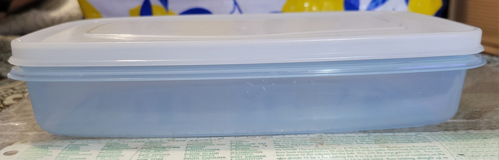 Rubbermaid Blue Servin Saver #5 0002 Rectangle 4 Cup Sheer w/ Lid 0001