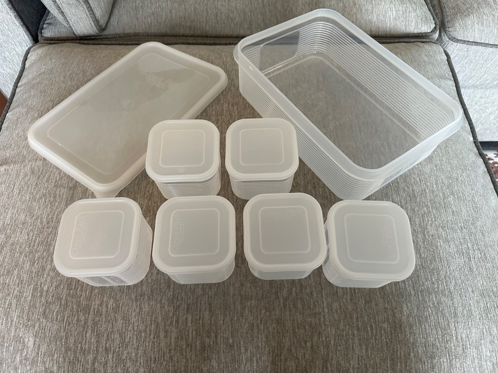 Refrigerator Snack Containers-6 Small 3.5″ Square & 1 Large 8″ x 12″ w/Lids NWT