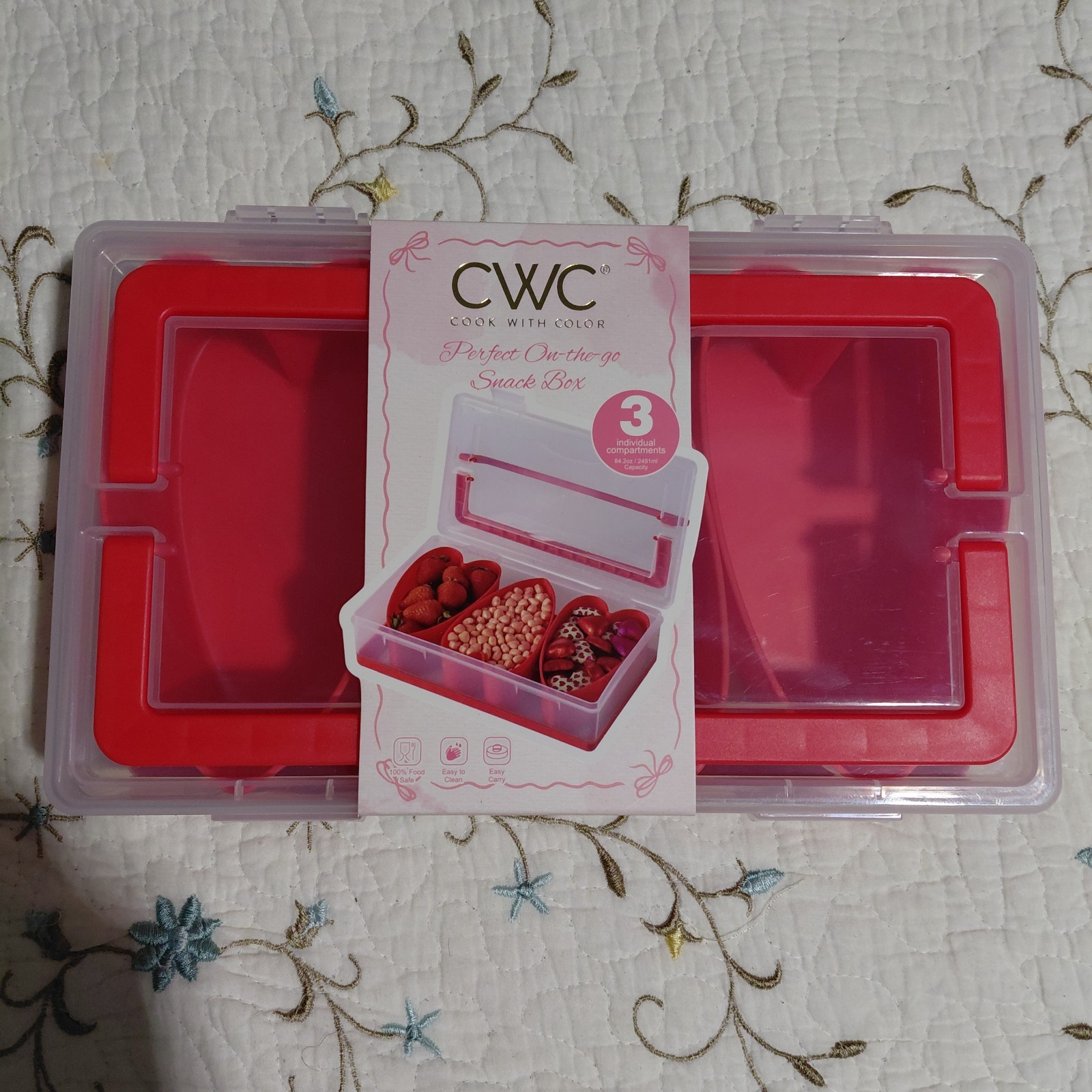 Cook with Color Perfect On-the-go Snack Box Red Heart 3 Compartments NIB