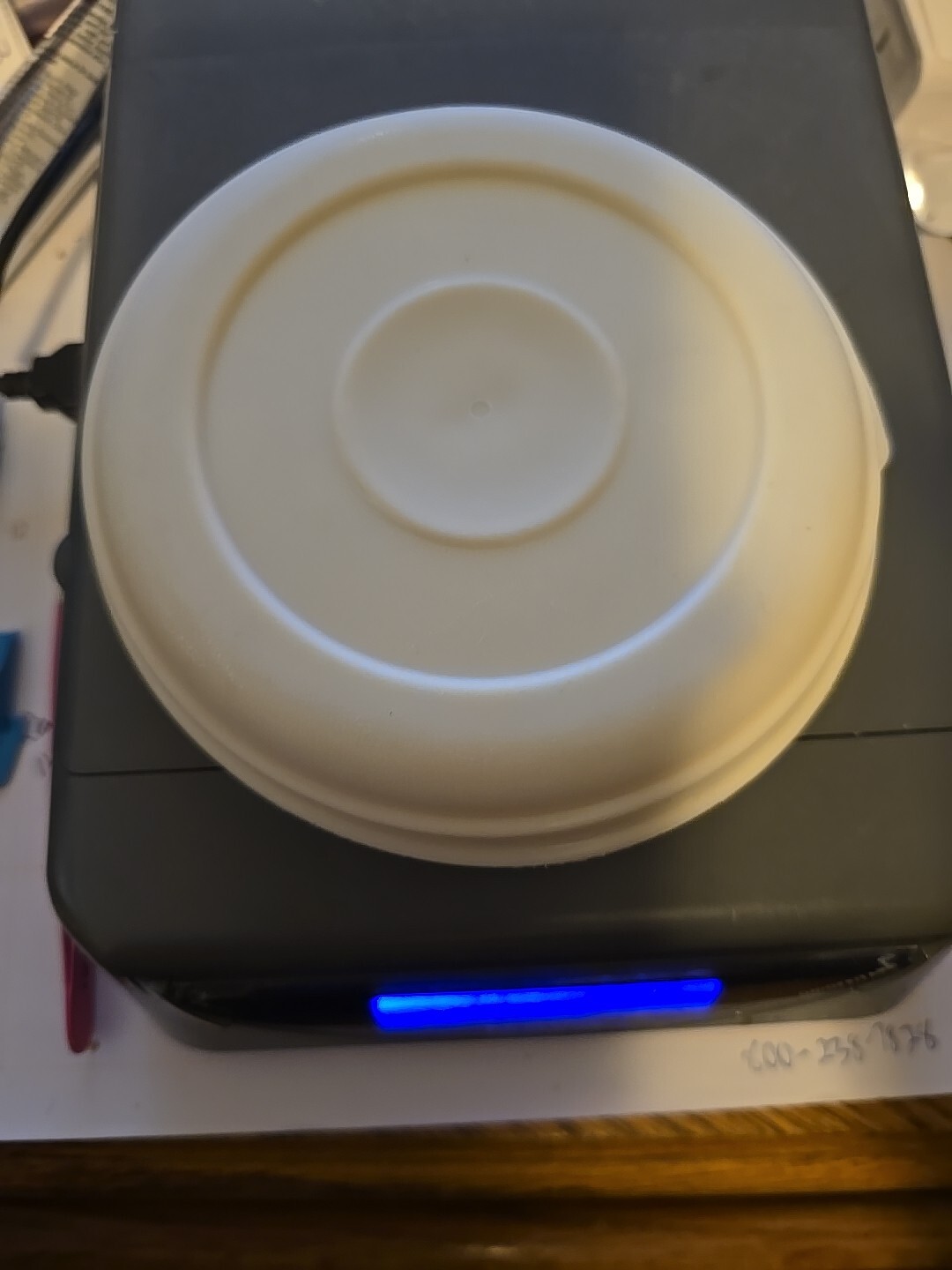 Rubbermaid Servin’ Saver Replacement Round Lid #7 Almond