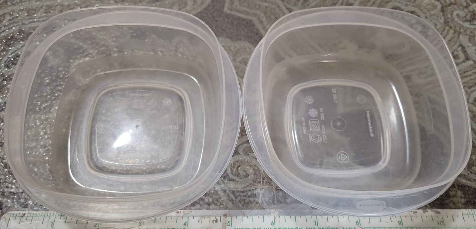 Rubbermaid 7J56 Red Easy Find Lid 1.25 Cup Food Storage Container Set Of 2