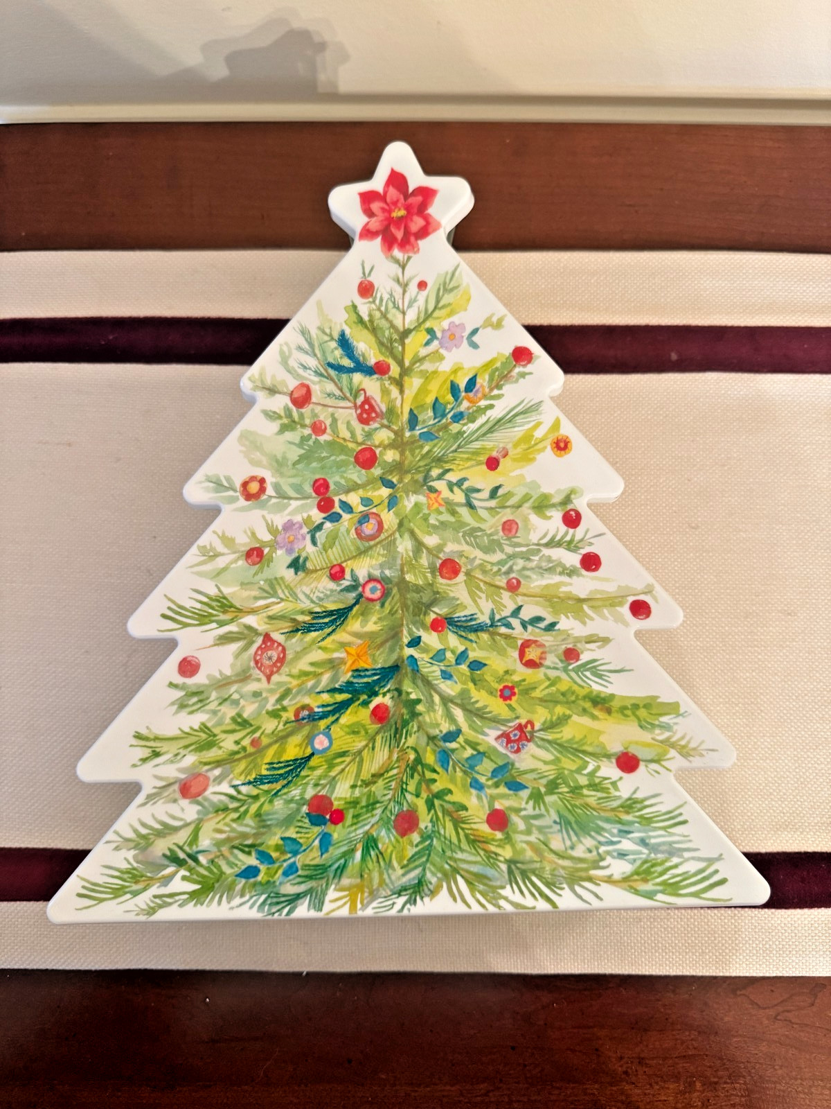 Pioneer Woman CHRISTMAS TREE Hard Plastic Treats Container 10.5″ x 9” X 3”