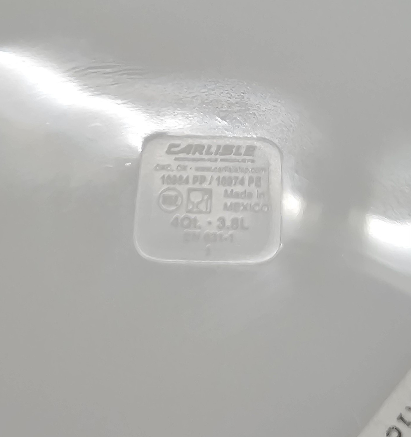 12 X Carlisle Food Service 1097402 Food Storage Container, Color White, 4 Qt
