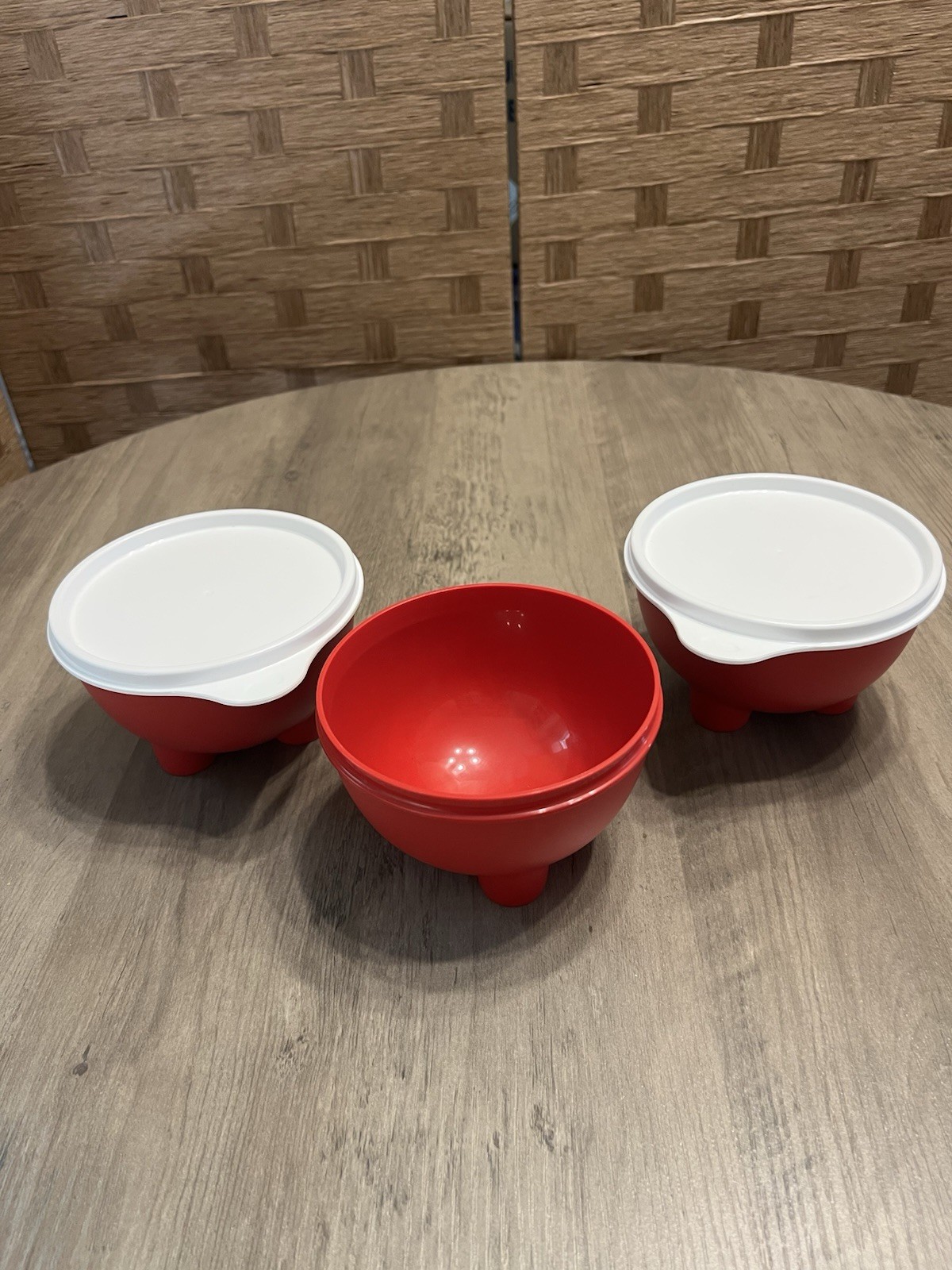 Tupperware 3 Red Salsa Bowls 2 White Lids 450 ml 15 oz