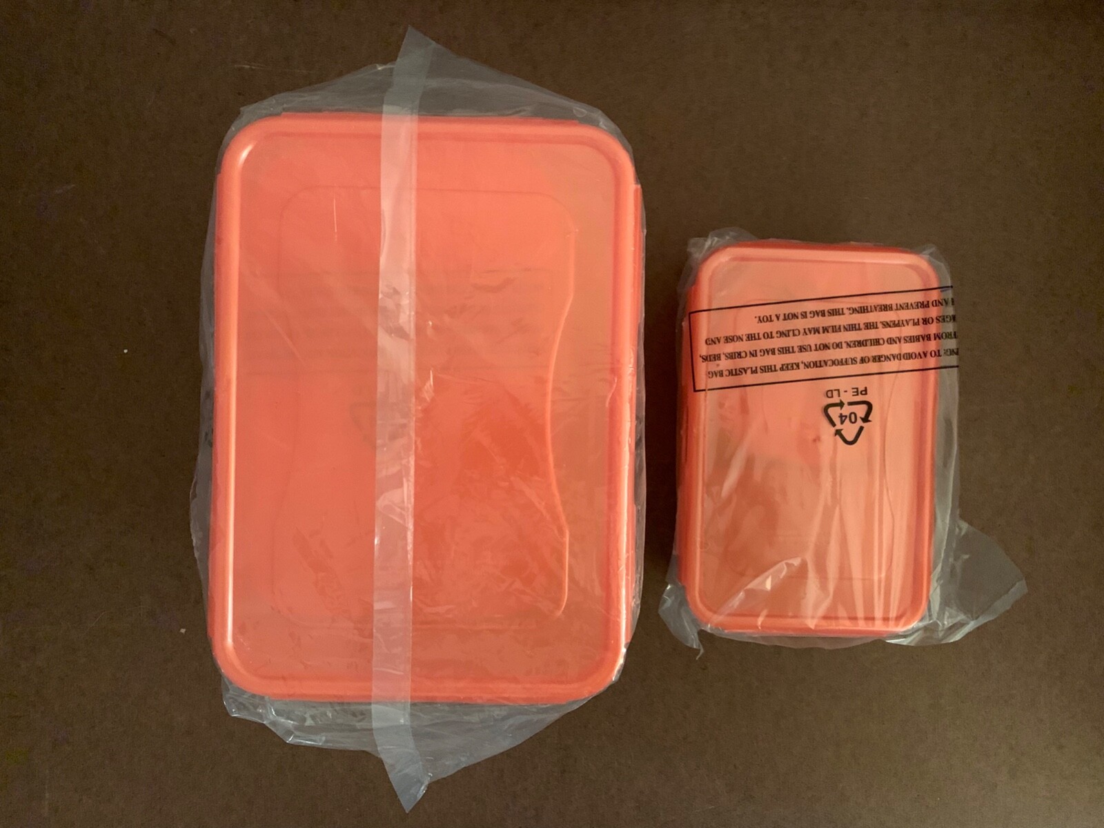 NIP Lock & Lock 8-Piece Rectangle and Round Storage Container Set B, Coral Lids