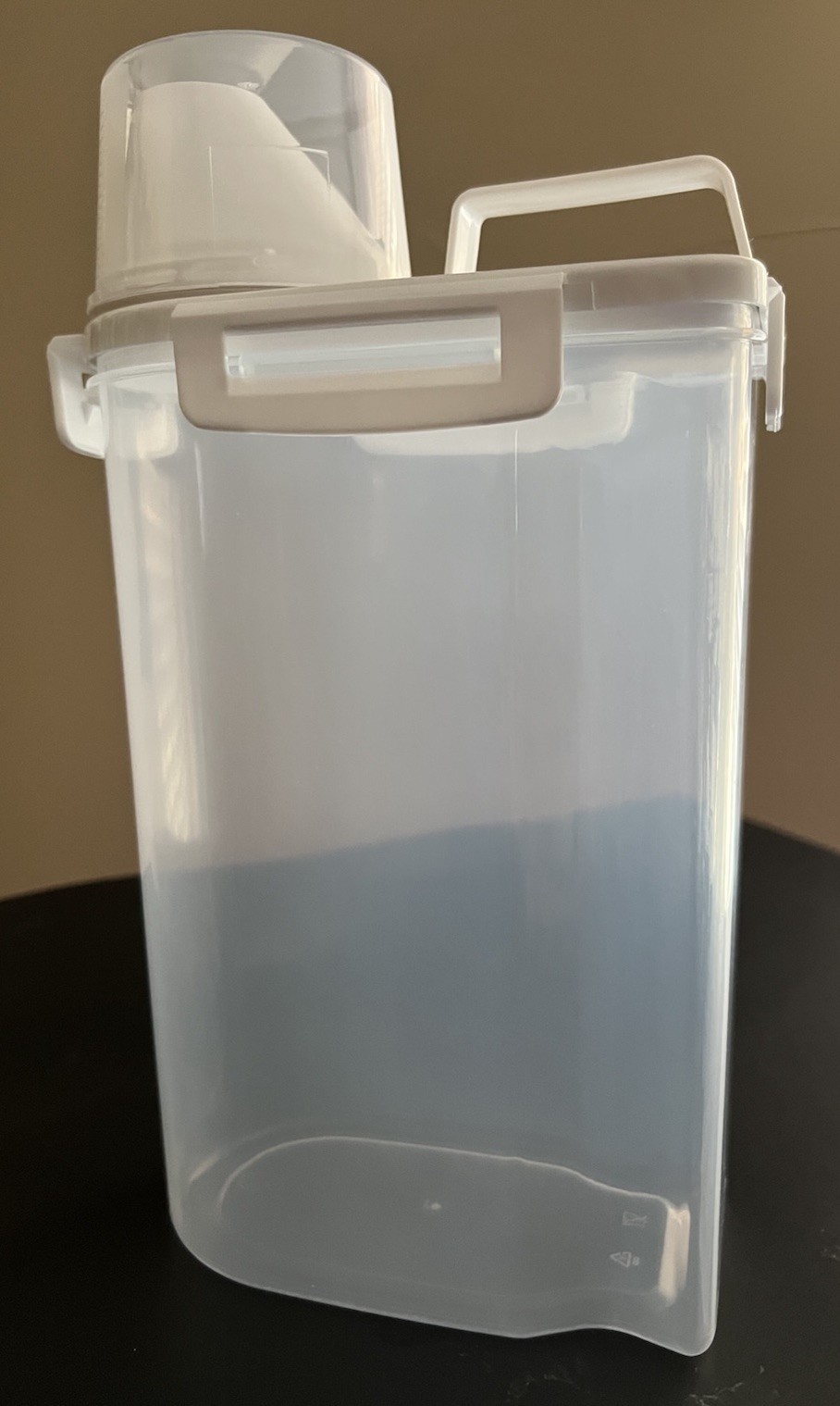 Airtight Food Cereal Storage Containers with Lids 2.5L Set of 4 Kitchen Pantry