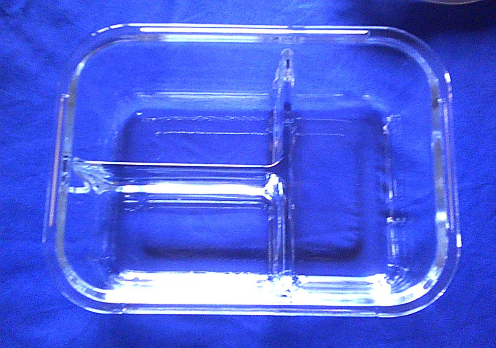 Divided Glass Food Storage Container Locking Lid Bento Box Silverware Fork Spoon