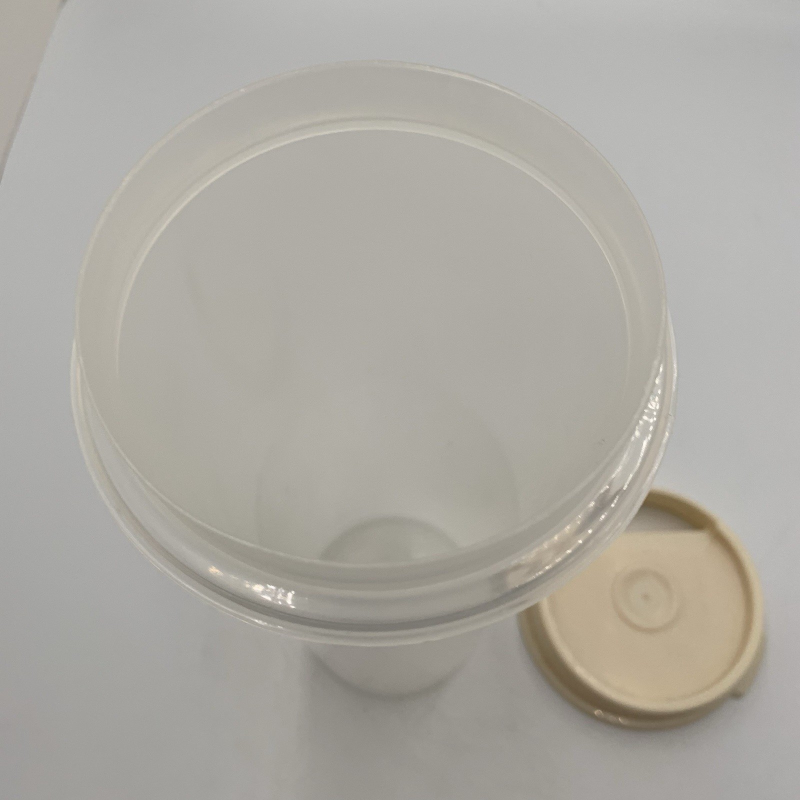 Vintage Rubbermaid Servin’ Saver Spaghetti Keeper Storage w/Almond Lid
