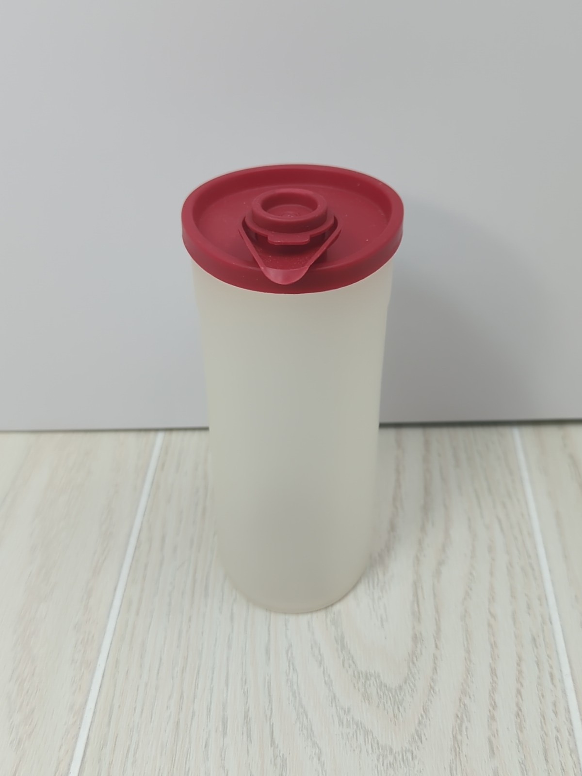 Tupperware Sweet Saver Syrup Dispenser 640-10 Red Lid pour Spout vintage