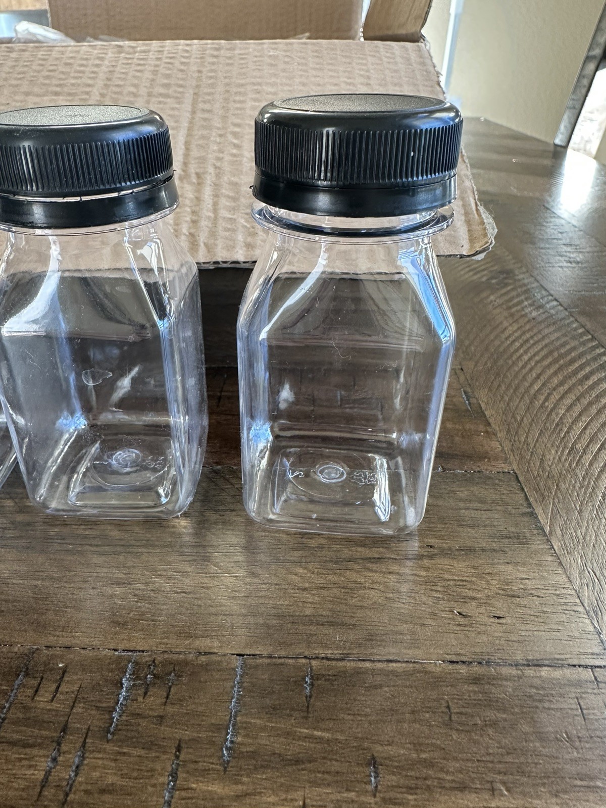 36PCS 4Oz Plastic Juice Bottles Shot Bottles with Caps Reusable