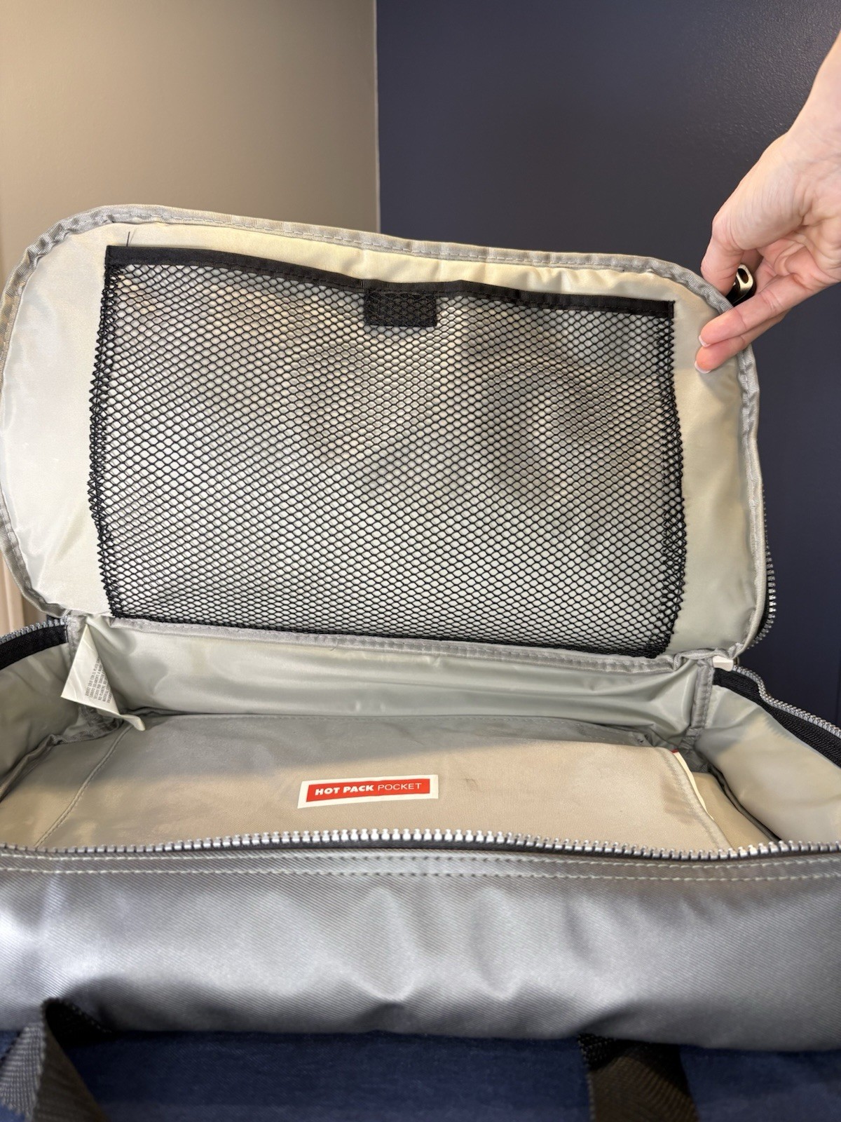 Pyrex Portables Insulated Food Carrier Bag with Insert