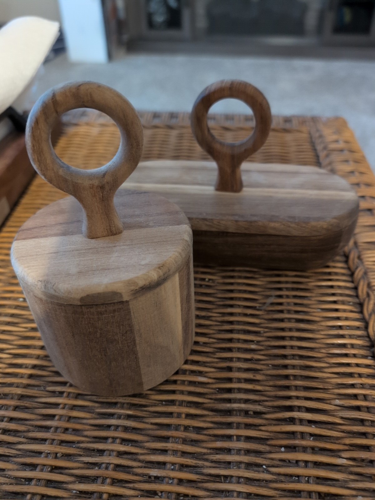 2 Pieces Of Aracia Wood Containers