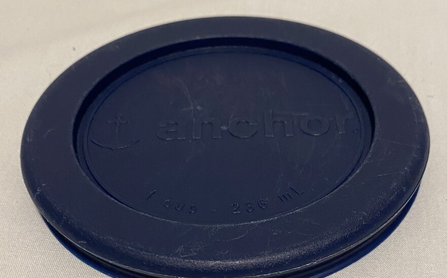 Anchor Clear Glass Container 1 cup 236mL Blue Plastic Lid Made USA