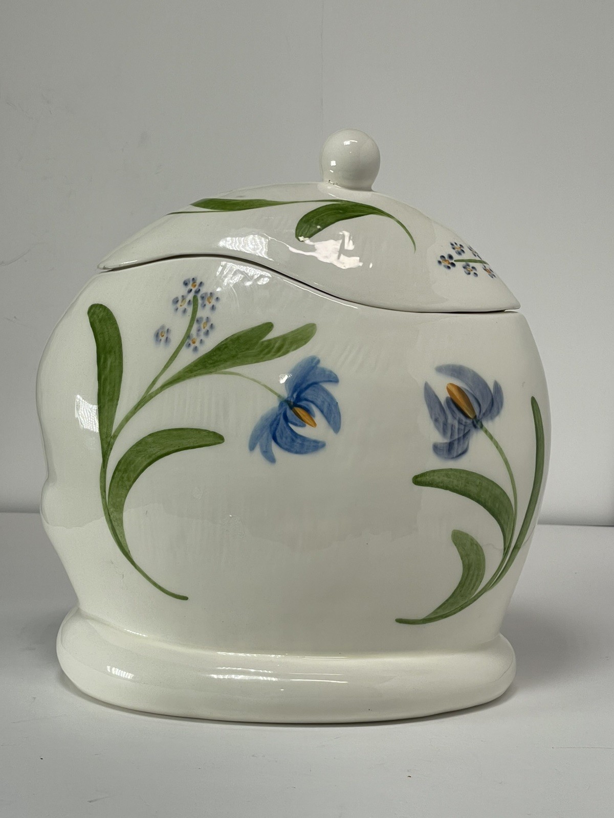 Laurie Gates Los Angeles Pottery vintage ceramic Sleeping Cat Cookie Jar